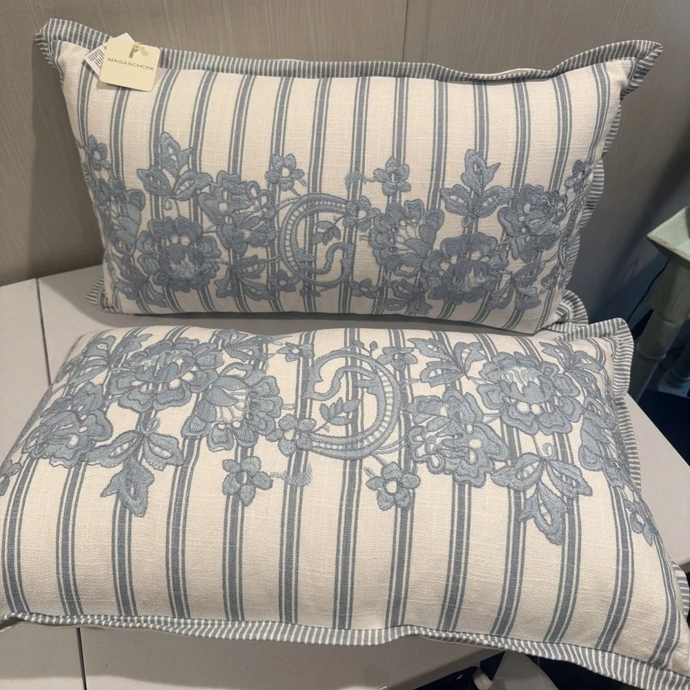Set Of 2 Magaschoni Throw‎ Sofa Bed Blue White Embroidered Pillows 24